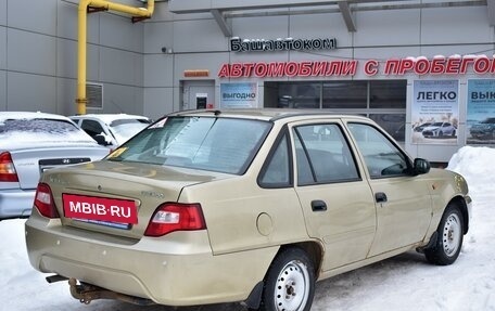 Daewoo Nexia I рестайлинг, 2011 год, 250 000 рублей, 3 фотография