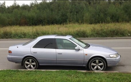 Toyota Camry, 1997 год, 370 000 рублей, 4 фотография