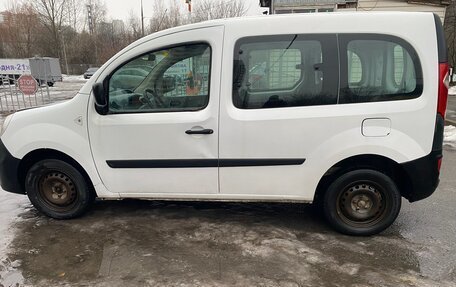 Renault Kangoo II рестайлинг, 2010 год, 550 000 рублей, 3 фотография