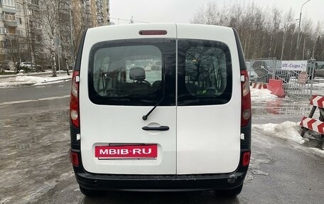 Renault Kangoo II рестайлинг, 2010 год, 550 000 рублей, 2 фотография