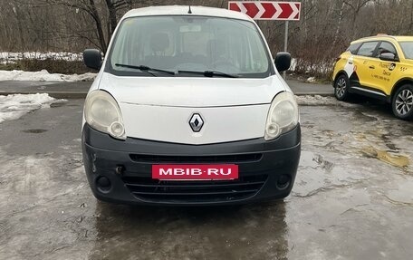 Renault Kangoo II рестайлинг, 2010 год, 550 000 рублей, 4 фотография