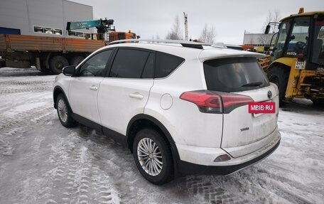 Toyota RAV4, 2018 год, 2 800 000 рублей, 4 фотография