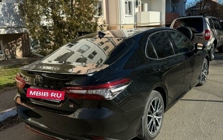 Toyota Camry, 2021 год, 3 500 000 рублей, 2 фотография