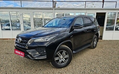 Toyota Fortuner II, 2021 год, 4 250 000 рублей, 1 фотография