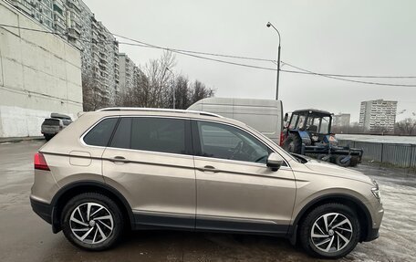 Volkswagen Tiguan II, 2018 год, 2 500 000 рублей, 6 фотография