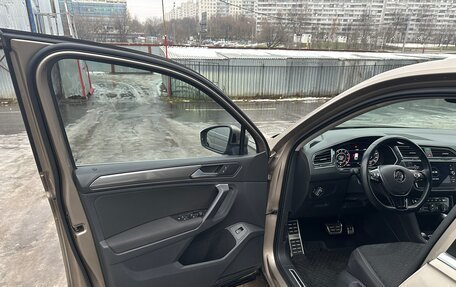 Volkswagen Tiguan II, 2018 год, 2 500 000 рублей, 10 фотография