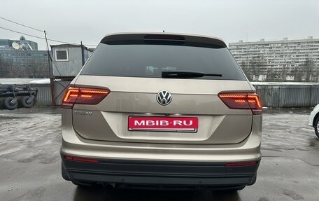 Volkswagen Tiguan II, 2018 год, 2 500 000 рублей, 8 фотография