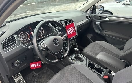 Volkswagen Tiguan II, 2018 год, 2 500 000 рублей, 11 фотография