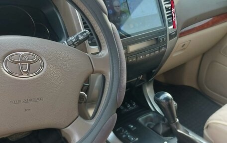 Toyota Land Cruiser Prado 120 рестайлинг, 2007 год, 2 580 000 рублей, 14 фотография