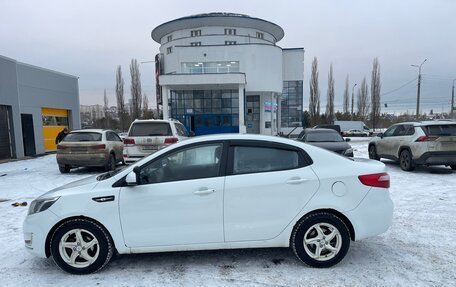 KIA Rio III рестайлинг, 2013 год, 690 000 рублей, 2 фотография