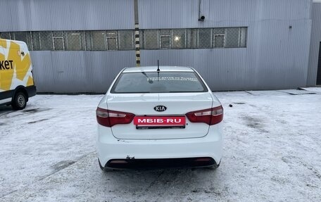 KIA Rio III рестайлинг, 2013 год, 690 000 рублей, 4 фотография