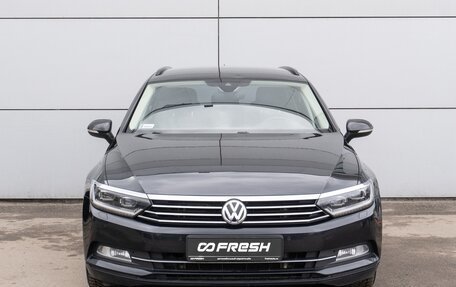 Volkswagen Passat B8 рестайлинг, 2019 год, 2 160 000 рублей, 34 фотография