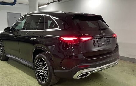 Mercedes-Benz GLC, 2024 год, 9 350 000 рублей, 4 фотография