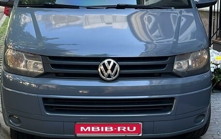 Volkswagen Transporter T5 рестайлинг, 2014 год, 1 800 000 рублей, 1 фотография