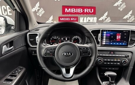 KIA Sportage IV рестайлинг, 2018 год, 2 199 000 рублей, 21 фотография