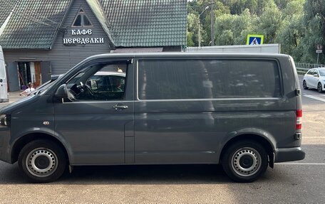 Volkswagen Transporter T5 рестайлинг, 2014 год, 1 800 000 рублей, 4 фотография