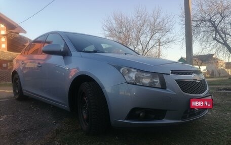 Chevrolet Cruze II, 2010 год, 750 000 рублей, 5 фотография