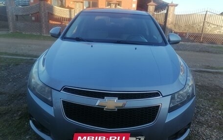 Chevrolet Cruze II, 2010 год, 750 000 рублей, 6 фотография