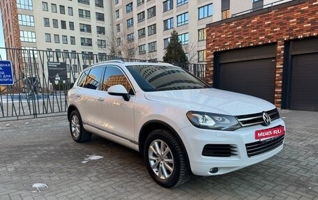 Volkswagen Touareg III, 2012 год, 2 390 000 рублей, 8 фотография