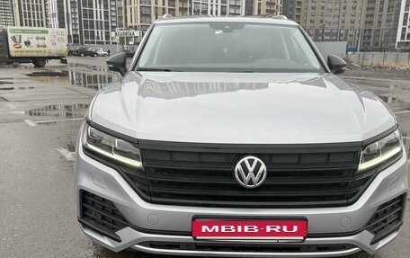 Volkswagen Touareg III, 2020 год, 5 800 000 рублей, 3 фотография