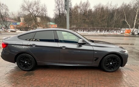 BMW 3 серия, 2019 год, 4 400 000 рублей, 3 фотография