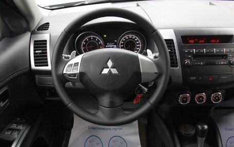 Mitsubishi Outlander III рестайлинг 3, 2010 год, 1 217 000 рублей, 12 фотография