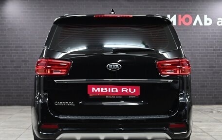 KIA Carnival III, 2019 год, 3 120 000 рублей, 4 фотография