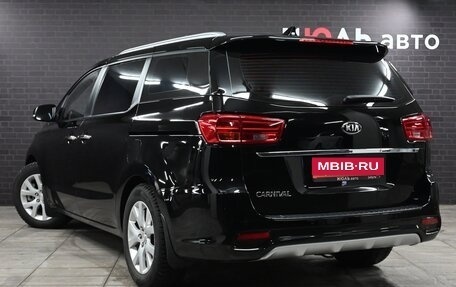 KIA Carnival III, 2019 год, 3 120 000 рублей, 6 фотография