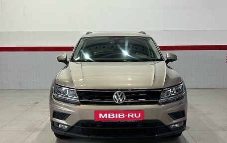 Volkswagen Tiguan II, 2019 год, 2 350 000 рублей, 2 фотография