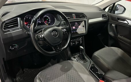 Volkswagen Tiguan II, 2019 год, 2 350 000 рублей, 10 фотография