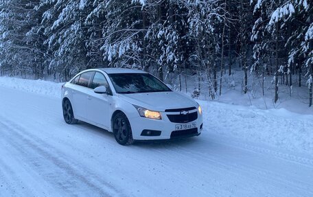 Chevrolet Cruze II, 2012 год, 950 000 рублей, 3 фотография