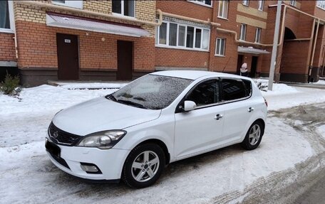 KIA cee'd I рестайлинг, 2010 год, 700 000 рублей, 2 фотография