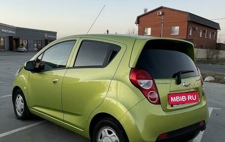 Chevrolet Spark III, 2013 год, 850 000 рублей, 3 фотография