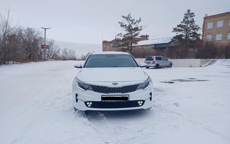 KIA Optima IV, 2016 год, 1 800 000 рублей, 2 фотография