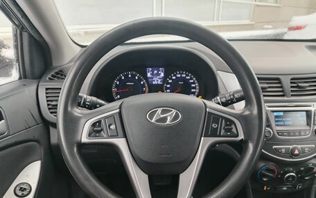 Hyundai Solaris II рестайлинг, 2015 год, 1 096 000 рублей, 7 фотография