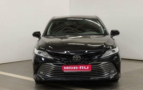 Toyota Camry, 2020 год, 3 115 000 рублей, 2 фотография