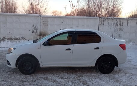 Renault Logan II, 2016 год, 850 000 рублей, 8 фотография