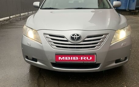 Toyota Camry, 2007 год, 1 320 000 рублей, 1 фотография