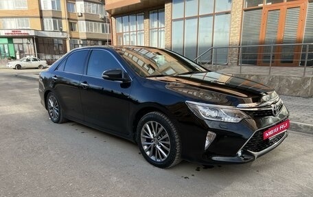 Toyota Camry, 2017 год, 2 750 000 рублей, 2 фотография