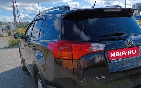 Toyota RAV4, 2014 год, 2 200 000 рублей, 21 фотография