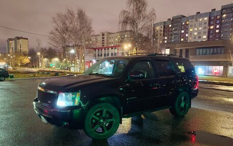 Chevrolet Tahoe III, 2008 год, 1 800 000 рублей, 2 фотография