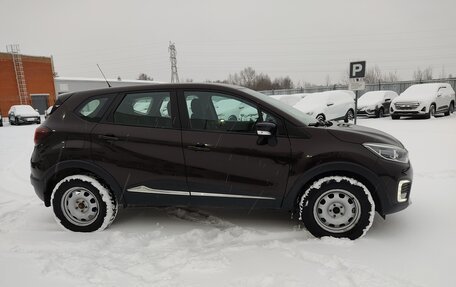 Renault Kaptur I рестайлинг, 2019 год, 1 415 000 рублей, 6 фотография