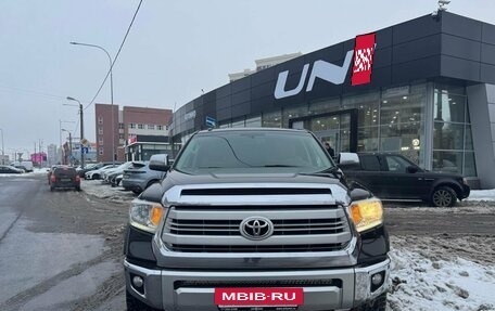 Toyota Tundra II, 2014 год, 4 650 000 рублей, 2 фотография