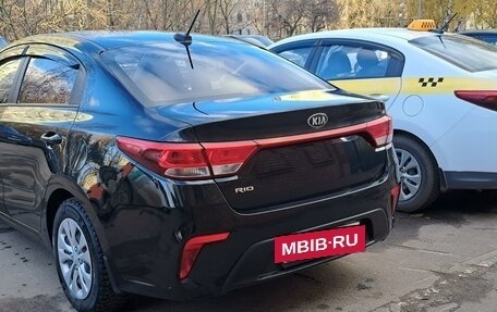 KIA Rio IV, 2018 год, 1 450 000 рублей, 4 фотография