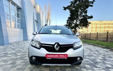 Renault Sandero II рестайлинг, 2013 год, 900 000 рублей, 5 фотография