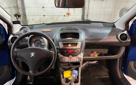 Peugeot 107 I рестайлинг, 2010 год, 400 000 рублей, 9 фотография