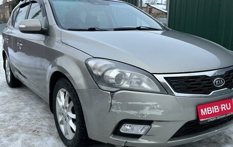 KIA cee'd I рестайлинг, 2010 год, 700 000 рублей, 1 фотография