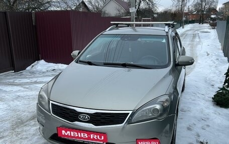 KIA cee'd I рестайлинг, 2010 год, 700 000 рублей, 4 фотография