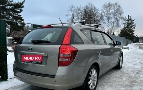 KIA cee'd I рестайлинг, 2010 год, 700 000 рублей, 14 фотография