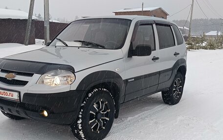 Chevrolet Niva I рестайлинг, 2011 год, 455 000 рублей, 4 фотография